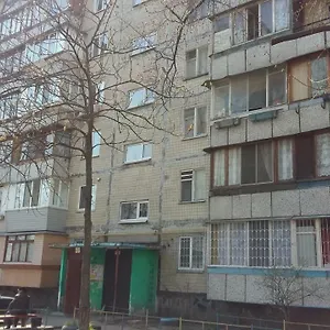 1к оболонь- м.минская и героев днепра Апартаменты